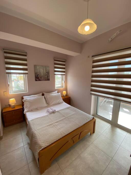 Keskos Luxury Villa Артемида Екстериор снимка