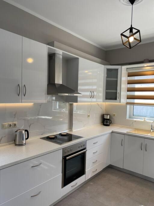 Keskos Luxury Villa Артемида Екстериор снимка